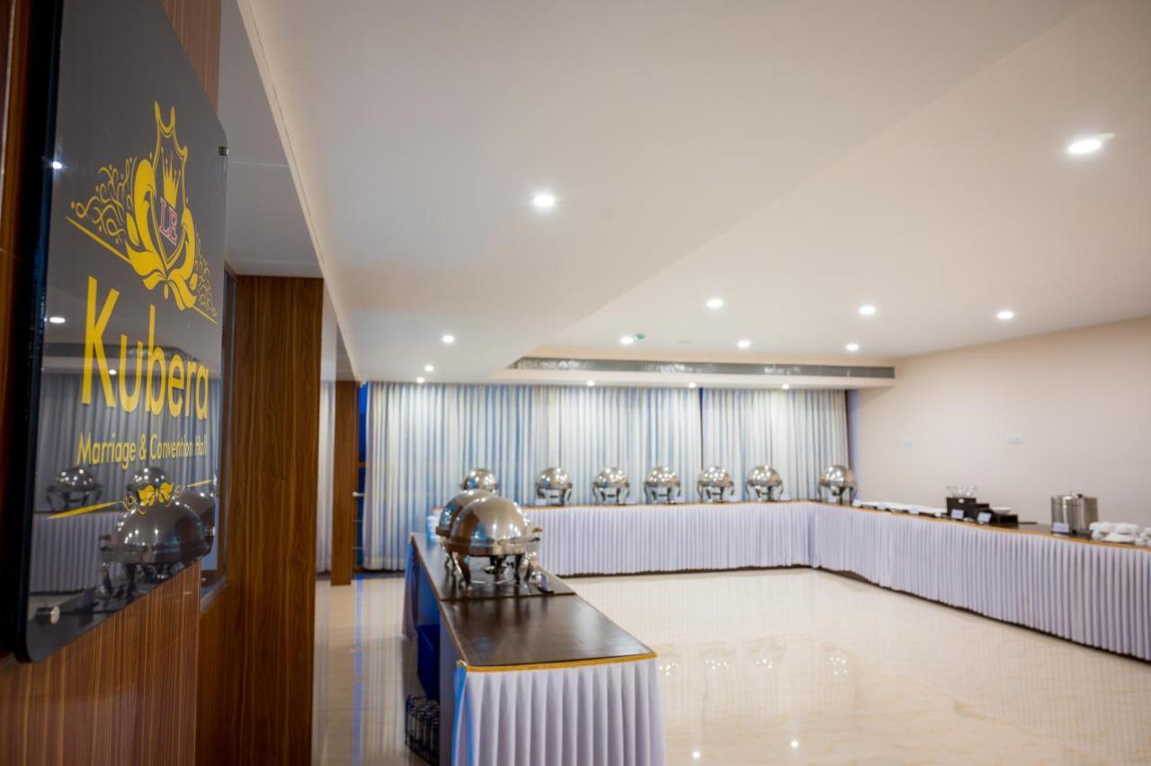 Hotel Laxmi Empire GOA Buitenkant foto
