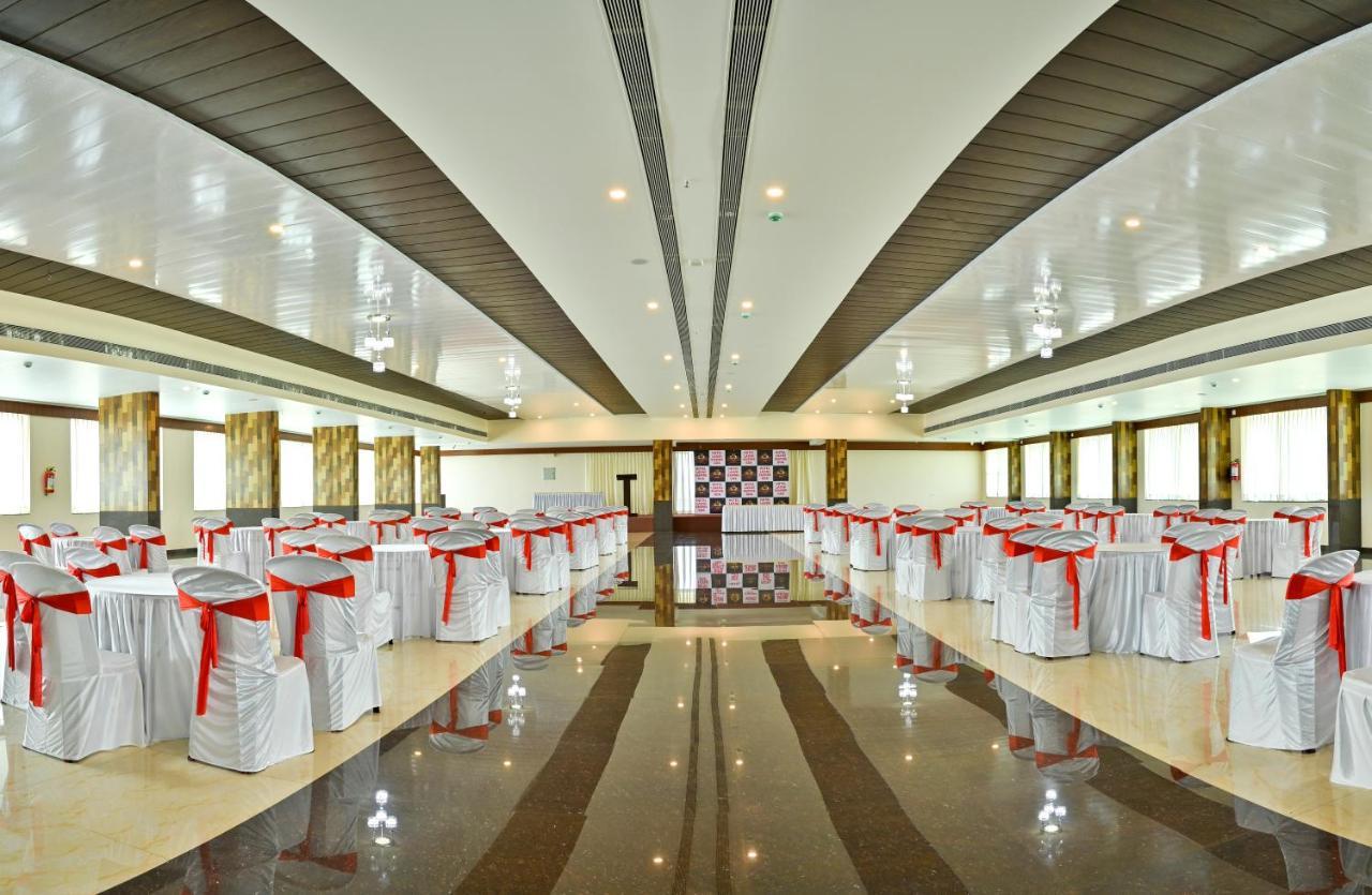Hotel Laxmi Empire GOA Buitenkant foto
