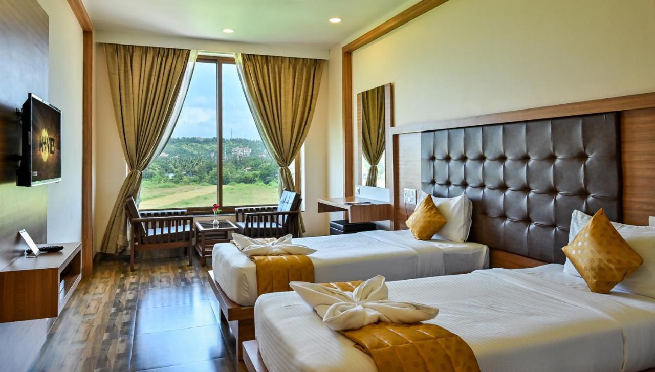 Hotel Laxmi Empire GOA Buitenkant foto